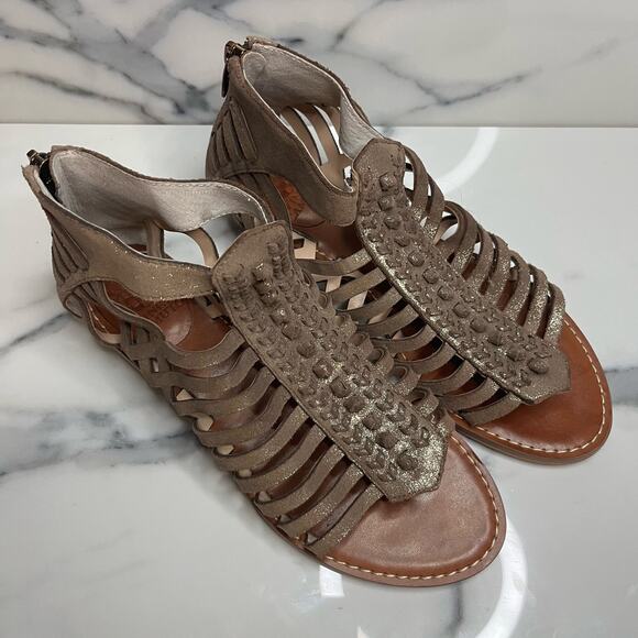 Vince Camuto | Women's Brown Gold Metallic Gladiator Back Zip Sandals Sz 6.5 - Picture 2 of 7